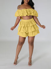 Indiebeautie – Set aus Crop-Top und Shorts mit Rüschen